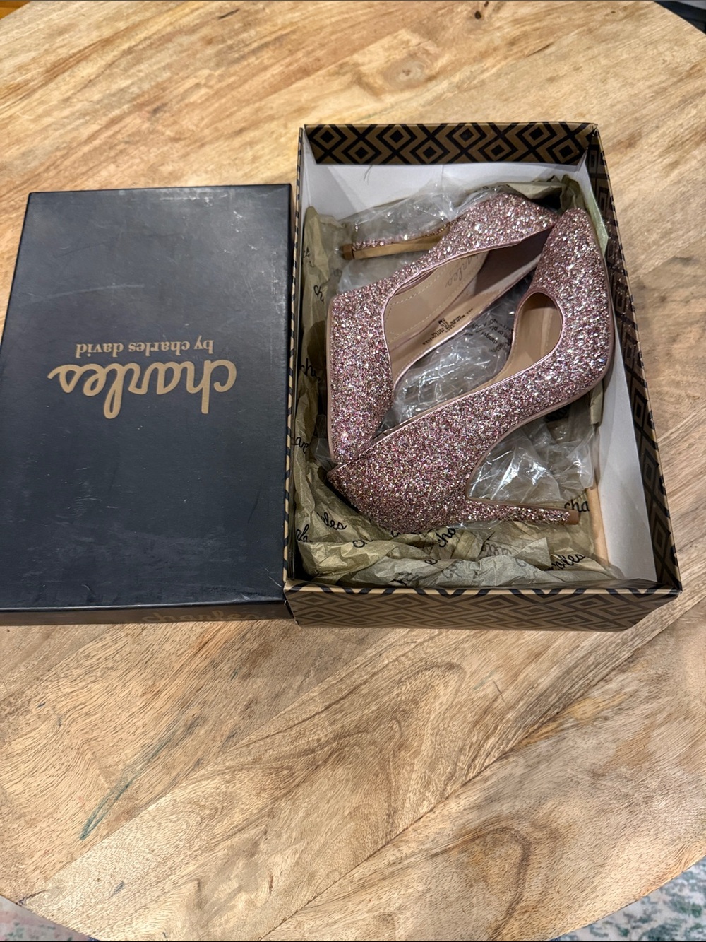 Charles By Charles David Rose Pink Glitter Pointed Toe Heels